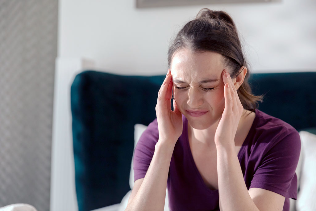 use paingone Qalm when migraine hits